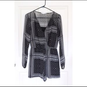 BCBGGENERATION Bandana Print Godet Romper